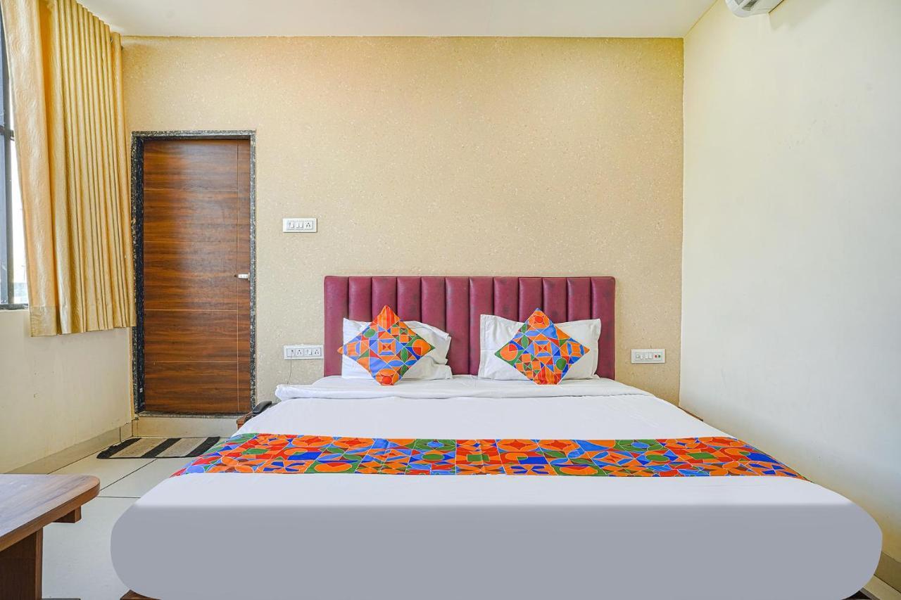 Fabhotel Sukh Vilas Indore Exterior photo