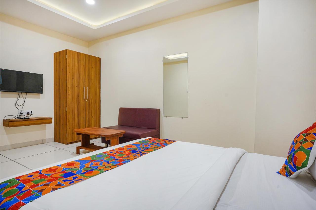 Fabhotel Sukh Vilas Indore Exterior photo