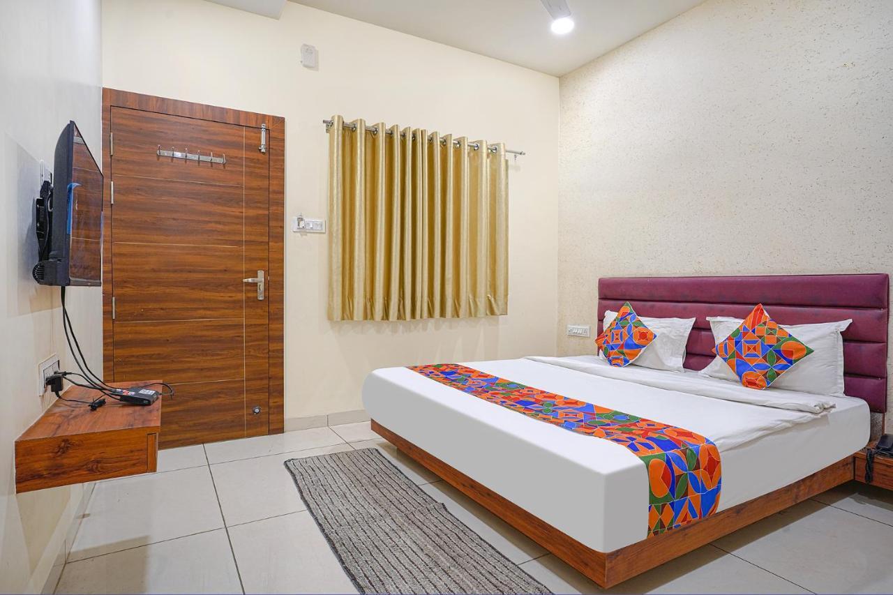 Fabhotel Sukh Vilas Indore Exterior photo